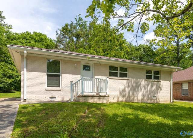 Property at 2706 Monticello Dr NW, Huntsville, AL 35810, 3 beds, 1 bath