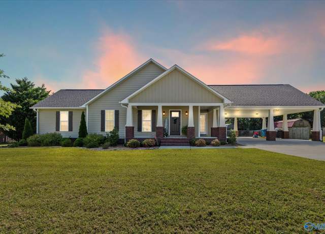 Property at 54 Ora St, Boaz, AL 35957, 3 beds, 2 baths