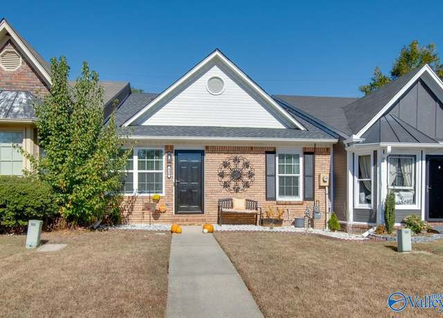 Property at 430 Autumnwood Dr, Decatur, AL 35601, 3 beds, 2 baths