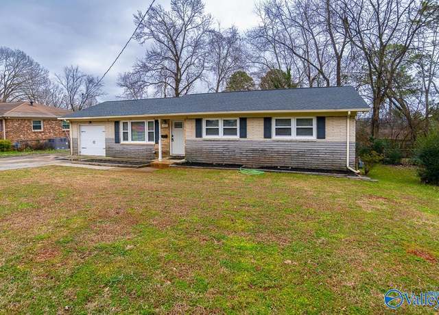 Property at 2811 Cora Hill Ave, Huntsville, AL 35810, 3 beds, 2 baths