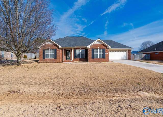 Property at 239 Morning Star Dr, Huntsville, AL 35811, 3 beds, 2 baths