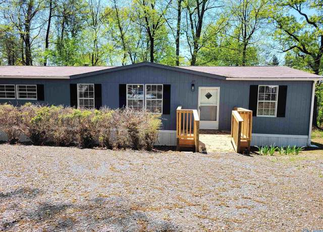 Property at 215 Dunn St, Somerville, AL 35670, 4 beds, 2 baths