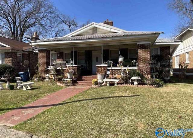 Property at 820 Valley Rd, Fairfield, AL 35064, 4 beds, 1 bath