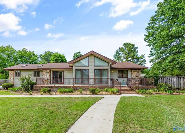 Property at 2009 Rangewood Cir, Huntsville, AL 35803, 3 beds, 2 baths