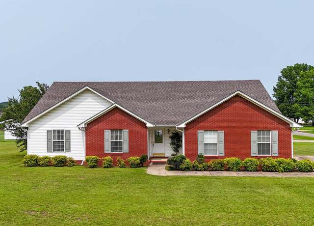 Property at 453 Meadowood Ave, Winfield, AL 35594, 3 beds, 2 baths