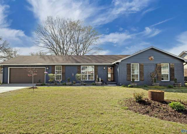 Property at 2017 Franklin Ave SW, Decatur, AL 35603, 4 beds, 2 baths