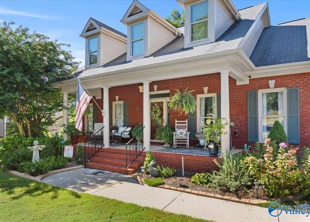 Property at 201 White Picket Trl, Meridianville, AL 35759, 3 beds, 2.5 baths
