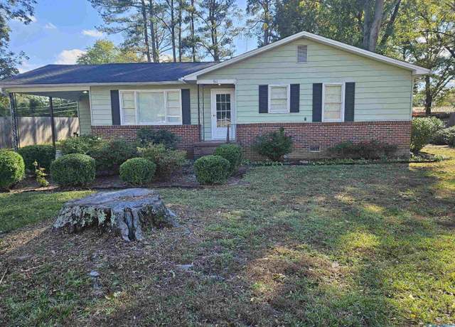 Property at 911 Betty St SW, Decatur, AL 35601, 3 beds, 2.5 baths