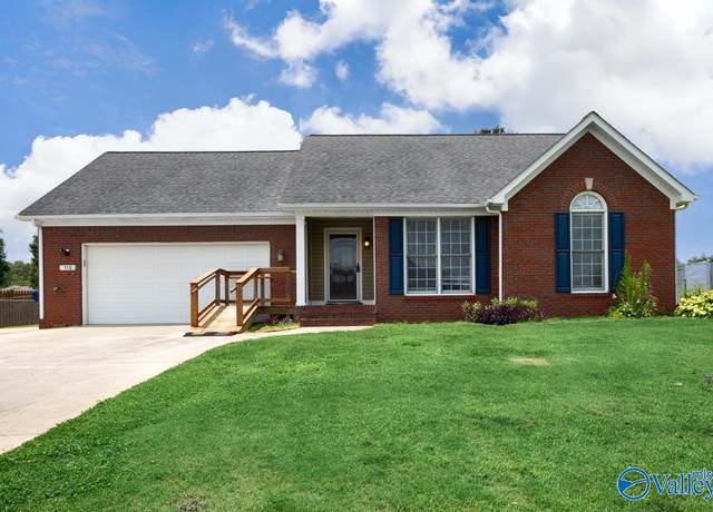 Property at 112 Mcmeans Ln, Huntsville, AL 35811, 3 beds, 2 baths