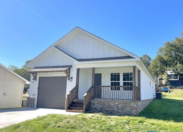 Property at 1312 Obrig Ave, Guntersville, AL 35976, 3 beds, 2 baths