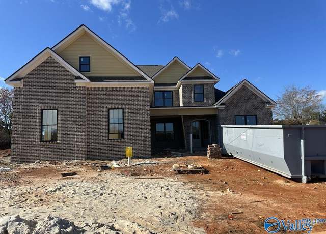 Property at 16265 Maggie Ct, Athens, AL 35613, 4 beds, 2.5 baths