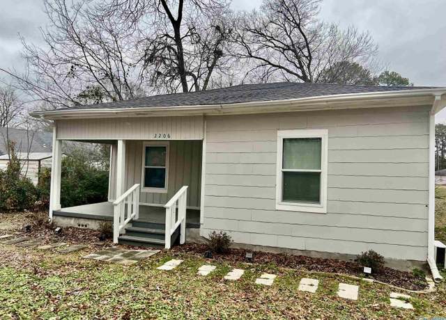 Property at 2206 Willow Ave SW, Decatur, AL 35601, 2 beds, 1 bath