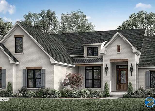 Property at 389 Lake Creek Dr, Guntersville, AL 35976, 4 beds, 3 baths