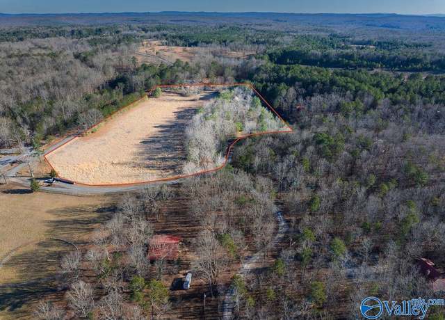 Property at 3315 County Road 106, Mentone, AL 35984, 3 beds, 2 baths