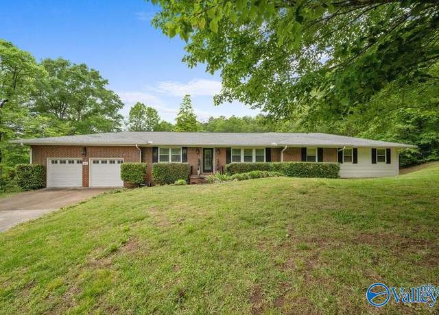 Property at 614 Davis Dr, Glencoe, AL 35905, 3 beds, 3.5 baths