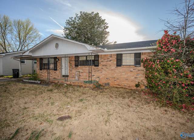 Property at 1203 Pennylane SE, Decatur, AL 35601, 3 beds, 2 baths