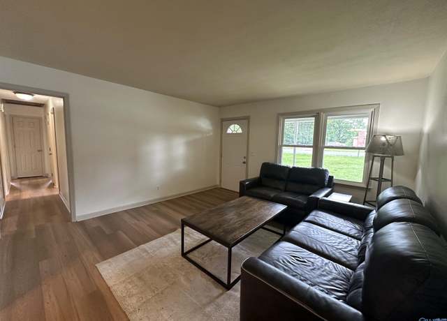 Property at 8611 Alabama Highway 69, Arab, AL 35016, 3 beds, 2 baths