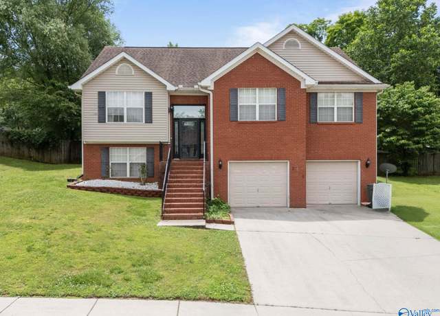 Property at 328 Bradford Farms Dr, Madison, AL 35758, 4 beds, 3 baths