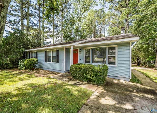 Property at 13904 SW Wyandotte Dr, Huntsville, AL 35803, 3 beds, 1.5 baths