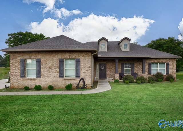 Property at 998 Love Branch Rd, Harvest, AL 35749, 4 beds, 2 baths