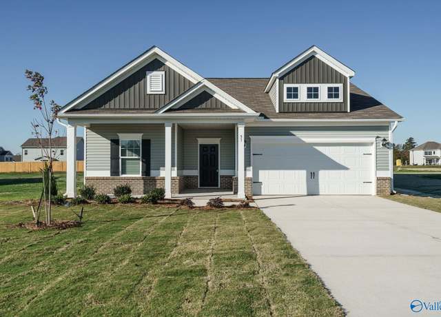 Property at 25857 Finchley Dr, Athens, AL 35613, 3 beds, 2 baths