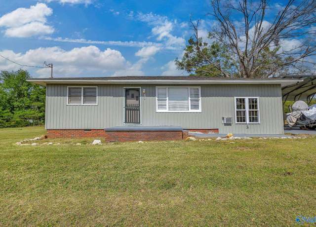 Property at 3730 Mclain St N, Gadsden, AL 35903, 3 beds, 1.5 baths