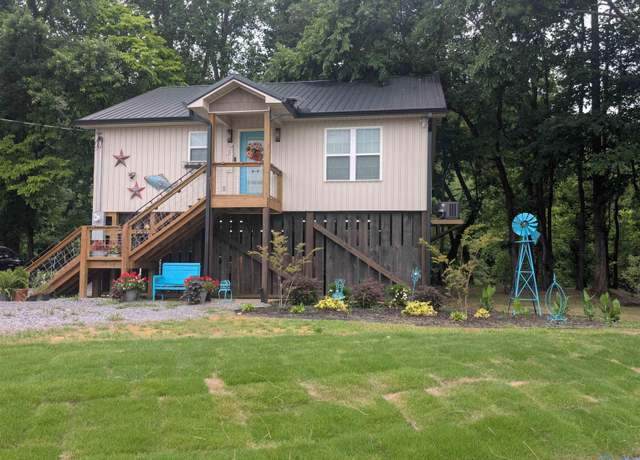 Property at 902 County Road 1042, Centre, AL 35960, 2 beds, 1 bath