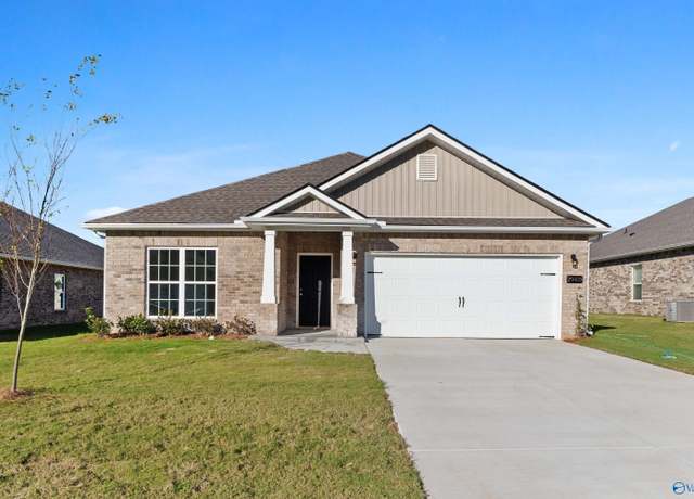 Property at 29476 Crawfish Dr, Harvest, AL 35749, 4 beds, 2 baths