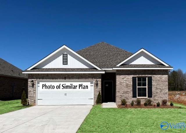 Property at 8808 Old Middlestown Rd SE, Gurley, AL 35748, 3 beds, 2 baths