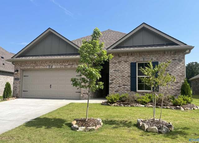Property at 8808 Old Middlestown Rd SE, Gurley, AL 35748, 3 beds, 2 baths