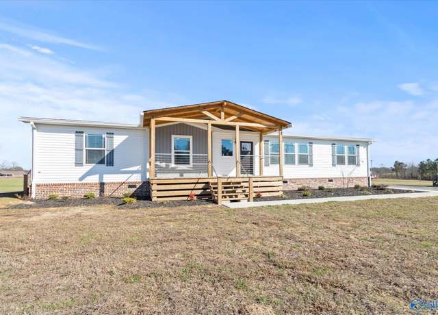 Property at 106 County Road 732, Ider, AL 35981, 3 beds, 2.5 baths