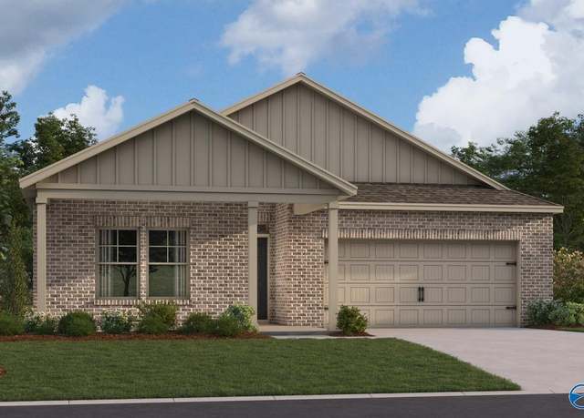 Property at 27 Clark Trl, Scottsboro, AL 35769, 5 beds, 3 baths