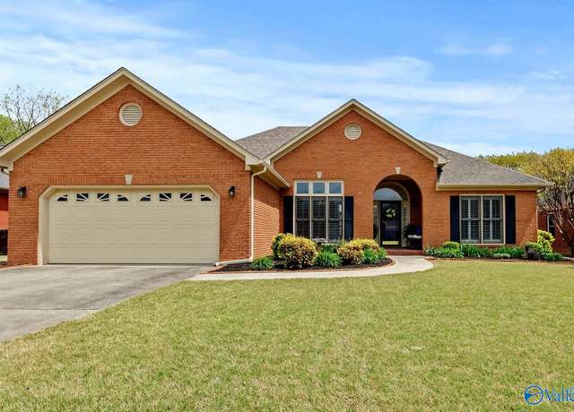 Property at 2808 Dunbarton Ct, Decatur, AL 35603, 3 beds, 2 baths