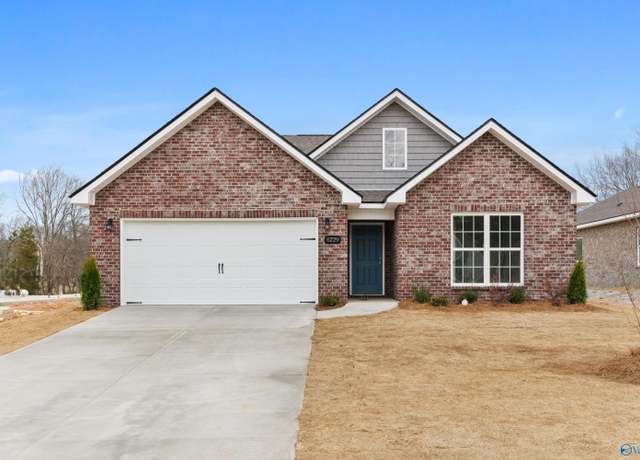 Property at 6229 Pisgah Dr NW, Huntsville, AL 35810, 3 beds, 2 baths