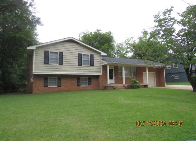 Property at 4007 Glendale Ln, Huntsville, AL 35810, 3 beds, 2 baths
