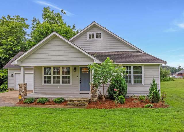 Property at 182 Creek Dr, Rainsville, AL 35986, 3 beds, 2 baths
