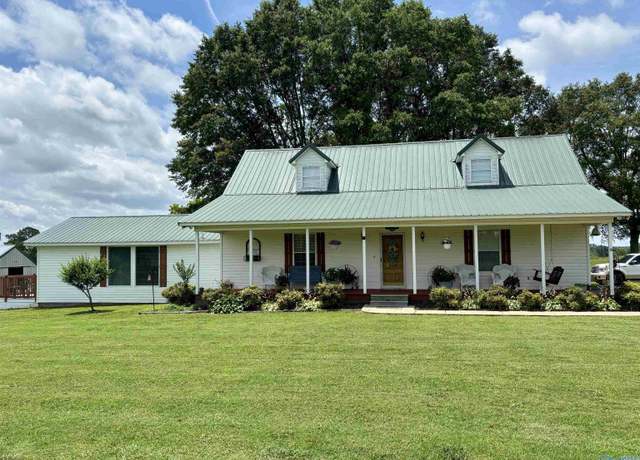 Property at 3305 Hustleville Rd, Albertville, AL 35951, 3 beds, 2.5 baths