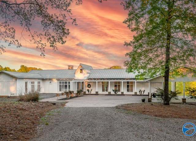 Property at 1025 County Road 1209, Vinemont, AL 35179, 3 beds, 2.5 baths