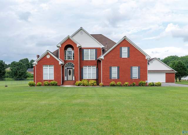 Property at 147 Honey Brook Dr, Toney, AL 35773, 4 beds, 2.5 baths