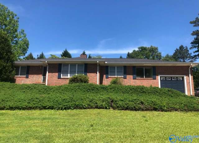 Property at 618 Tabor Rd, Gadsden, AL 35904, 2 beds, 2 baths