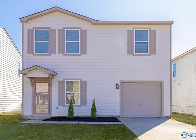 Property at 203 Farmington Dr, Harvest, AL 35749, 3 beds, 1.5 baths