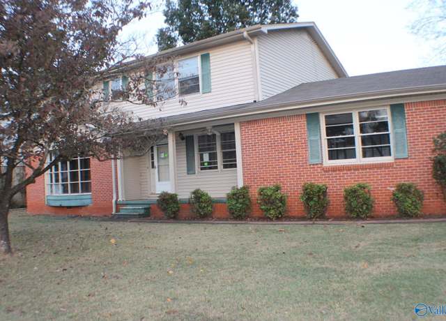 Property at 8013 Lauderdale Rd, Huntsville, AL 35802, 1 bed