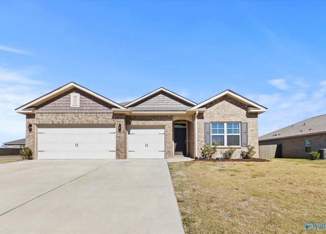 Property at 331 Jackson Point Cir, Huntsville, AL 35811, 4 beds, 3 baths