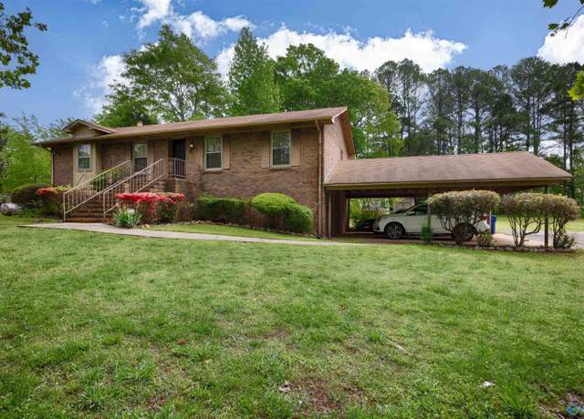 Property at 5040 Garner Rd NW, Huntsville, AL 35806, 5 beds, 3 baths