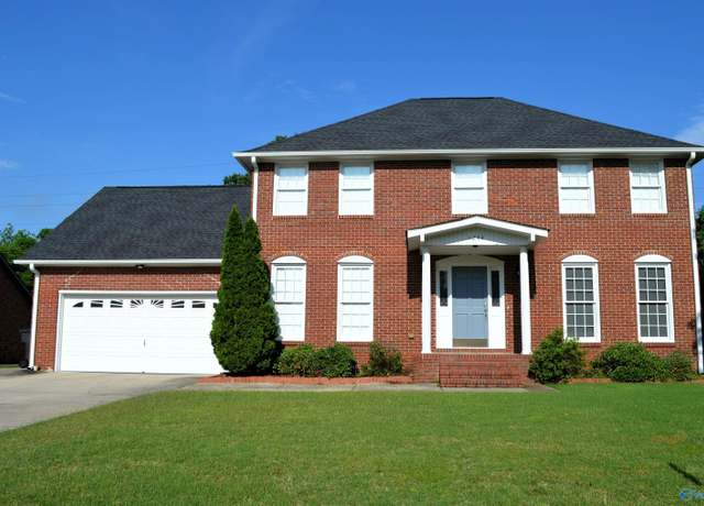 Property at 1244 Brandywine Ln SE, Decatur, AL 35601, 4 beds, 3.5 baths