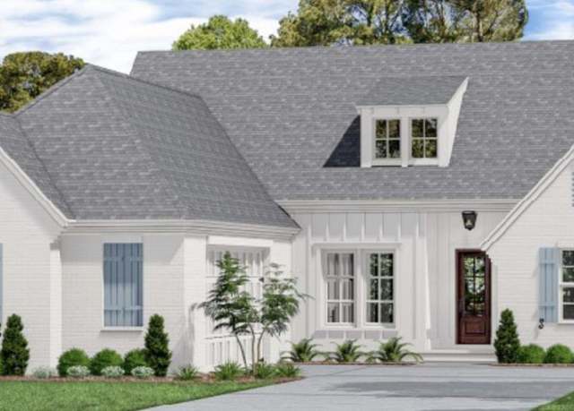 Property at 347 Lake Creek Dr, Guntersville, AL 35976, 4 beds, 3 baths