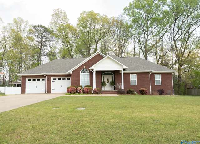 Property at 402 Old Glory Ln, Albertville, AL 35950, 4 beds, 2 baths