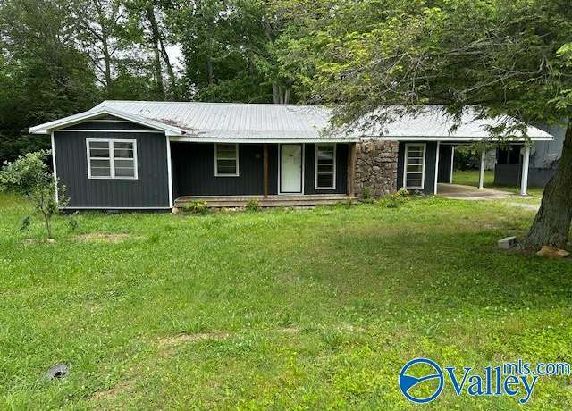 Property at 196 Johnson St, Rainsville, AL 35986, 4 beds, 2 baths