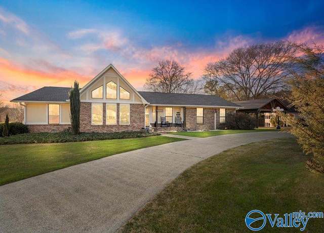 Property at 4990 Big Oak Dr E, Southside, AL 35907, 3 beds, 2 baths
