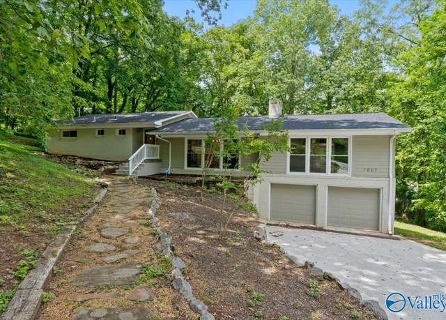 Property at 1007 Toney Dr, Huntsville, AL 35801, 4 beds, 4 baths